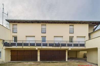 Immeuble  392200 €