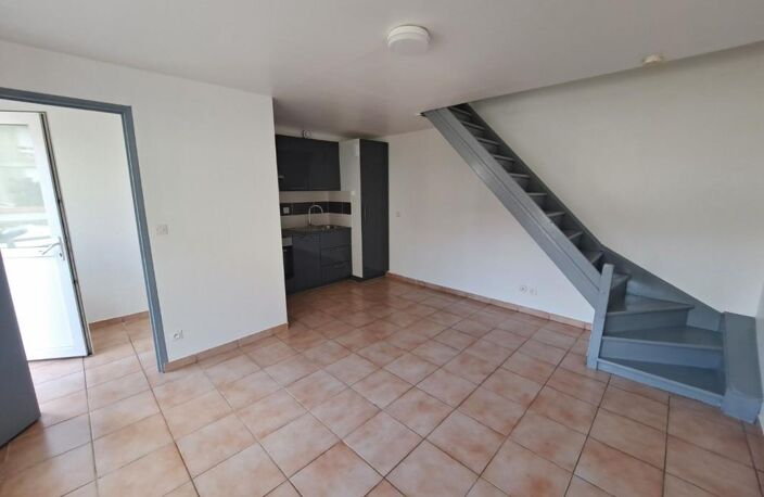 IMMEUBLE DE RAPPORT - SECTEUR CERNAY — photo 2