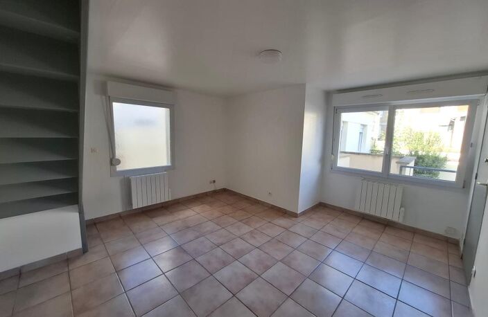 IMMEUBLE DE RAPPORT - SECTEUR CERNAY — photo 5