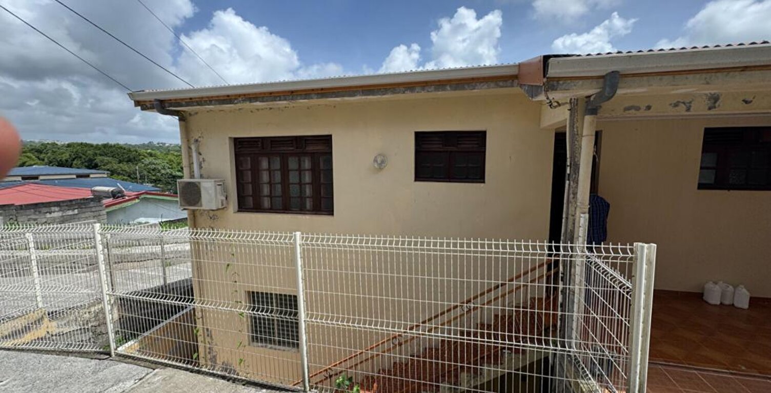 Maison Fort De France 6 pièce(s) 400 m2 — photo 1