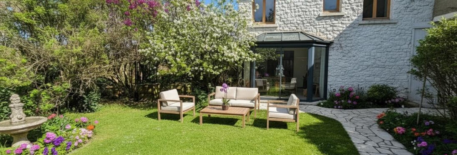 Maison 1 Pièce 110 m² à vendre à Collonges (01550)