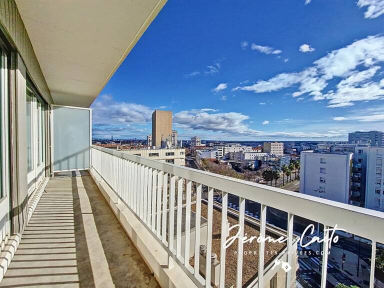 Appartement Nimes 3 pièce(s) 70 m2 + cave — photo 1
