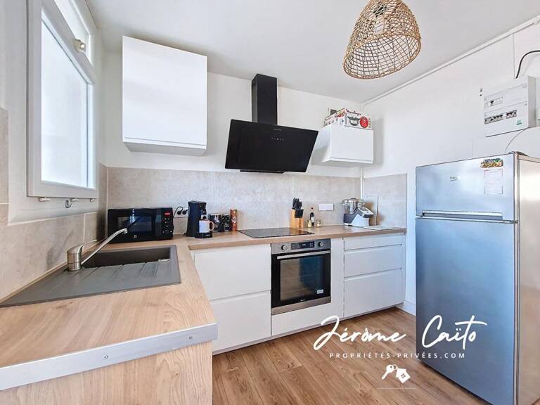 Appartement Nimes 3 pièce(s) 70 m2 + cave — photo 1