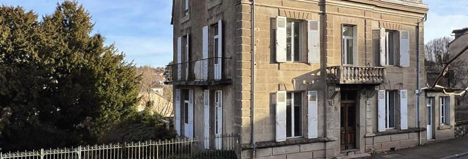 Maison 12 Pièces 240 m² à vendre à Saint-Yrieix-la-Perche (87500)