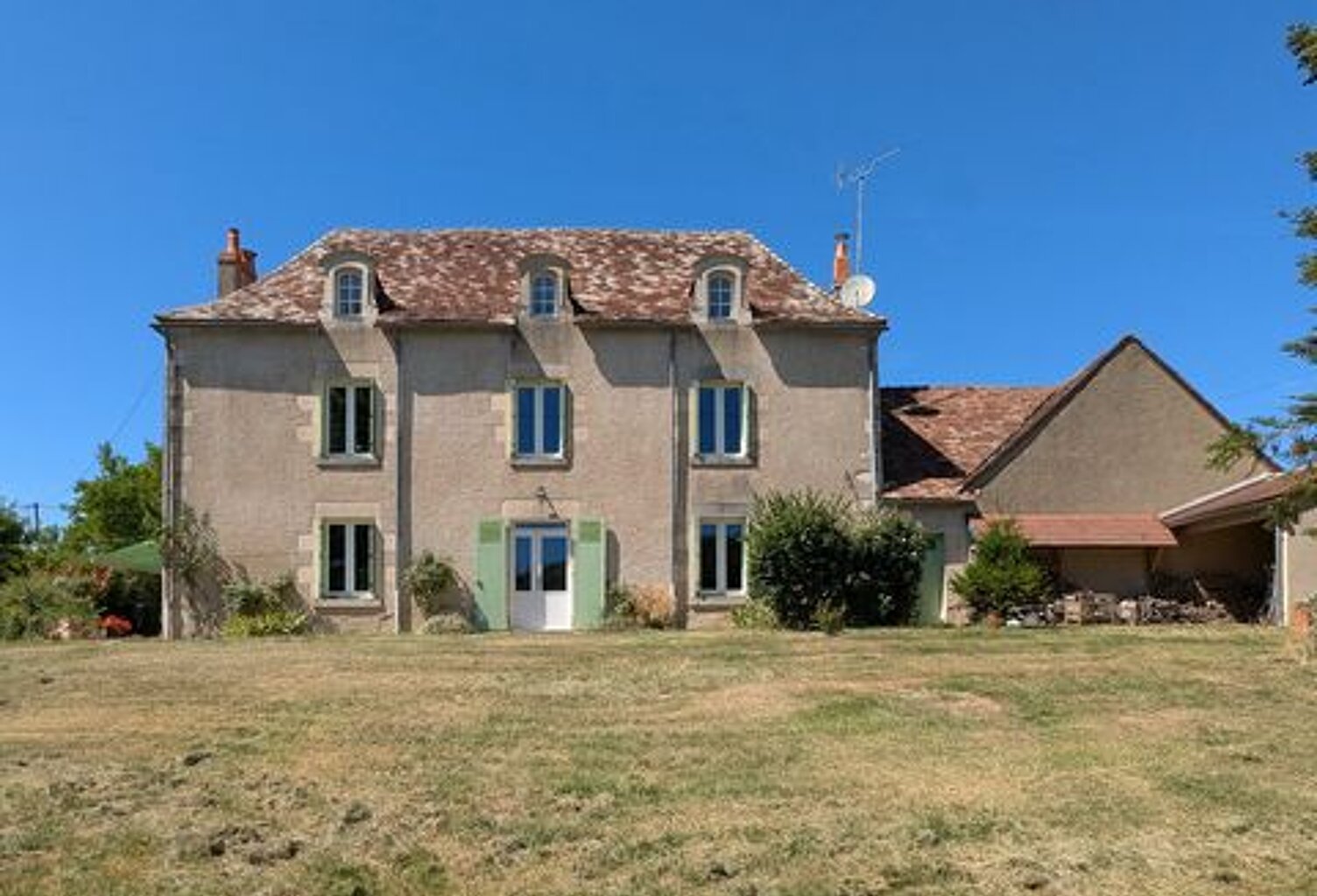 Maison de maître, grange, 1,5 ha, bois — photo 1