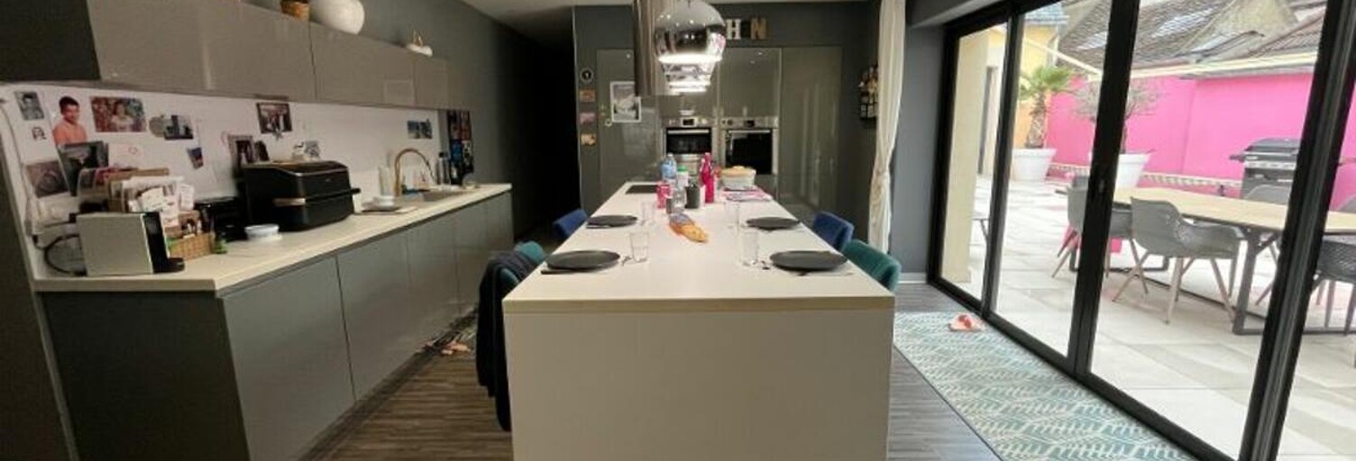 Immeuble  441 m² à vendre à Saint-Florentin (89600)