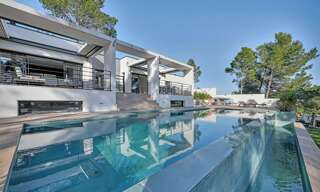 Maison 11 Pièces 400 m² à vendre à Nîmes (30000)