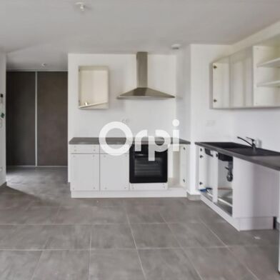 Appartement 4 pièces 1010 €