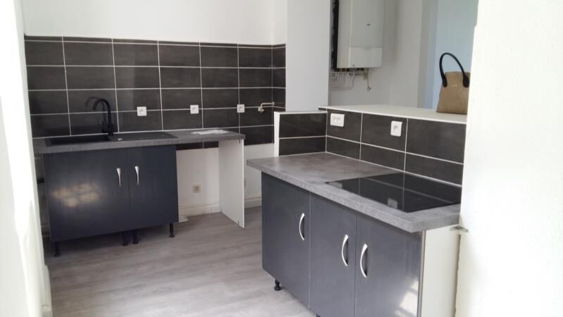 Appartement  T4 à louer Aubenas 07200