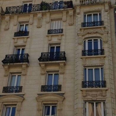 Appartement 1 pièces 900 €