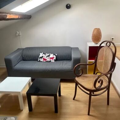 Appartement 3 pièces 893 €