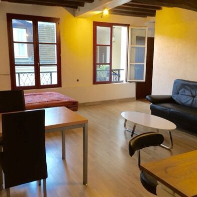 Appartement 1 pièces 1100 €