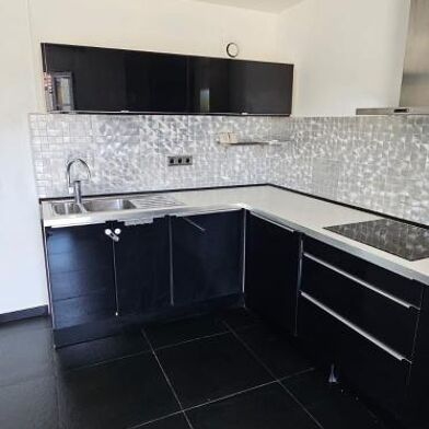 Maison 5 pièces 1350 €