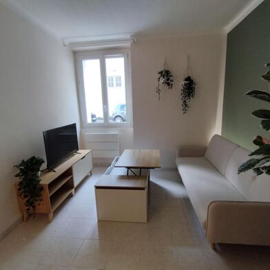 Appartement 2 pièces 700 €