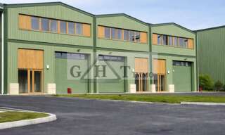 Local industriel  545 m² à louer à Stains (93240)
