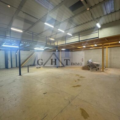 Local industriel  1350000 €