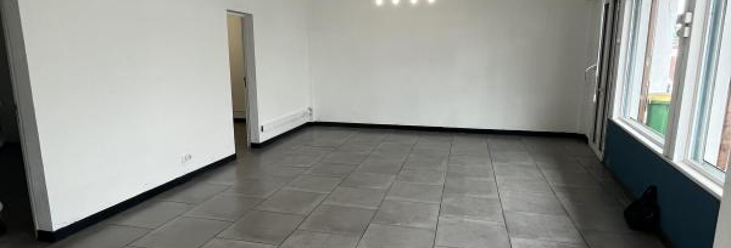 Commerce  67 m² à louer à Saint-Louis (97450)