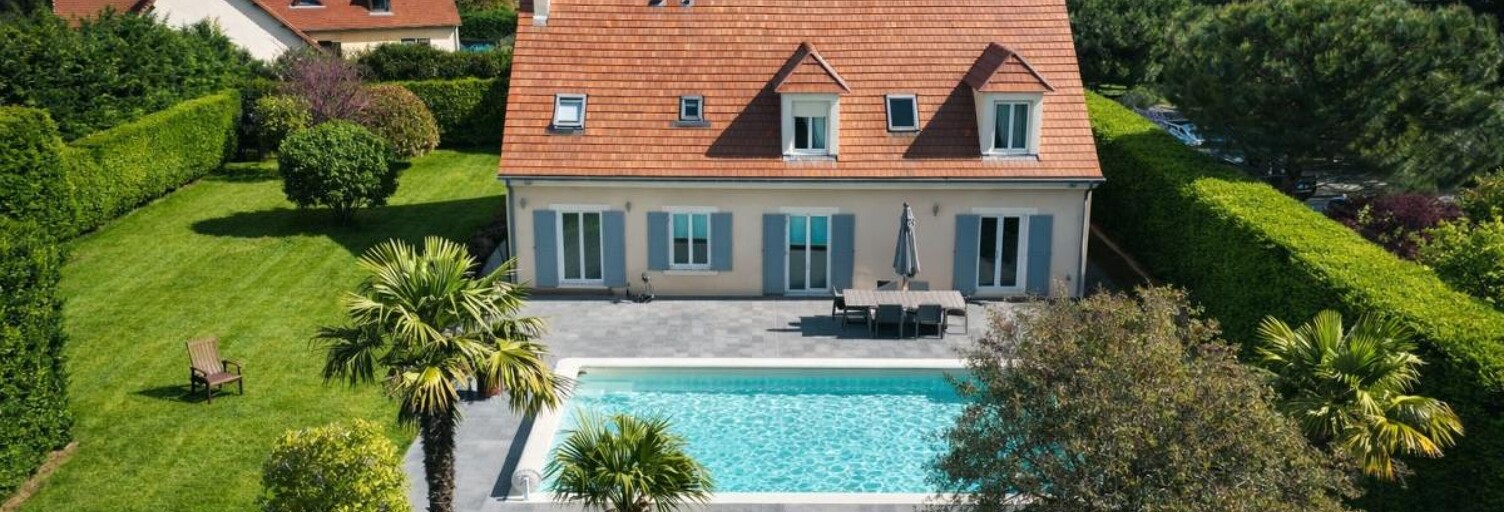 Maison 9 Pièces 260 m² à vendre à Aigremont (78240)