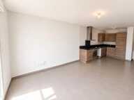 Appartement À Vendre T2 46m2 + Balcon La Seyne sur Mer et possibilité garage — photo 2