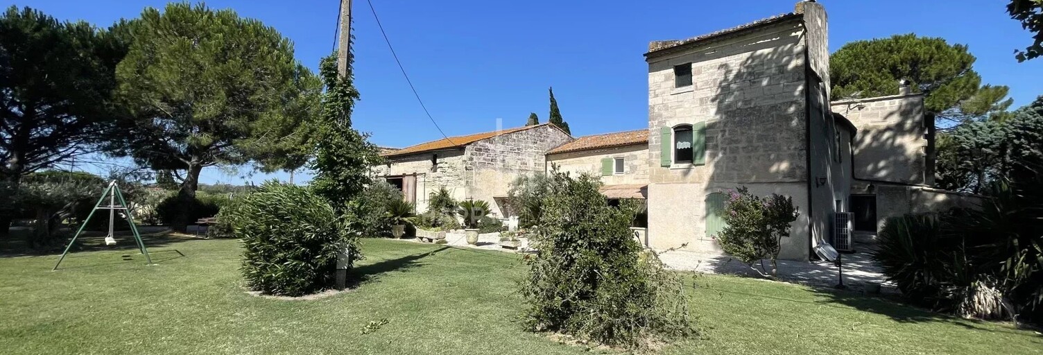 Maison 5 Pièces 450 m² à vendre à Arles (13104)