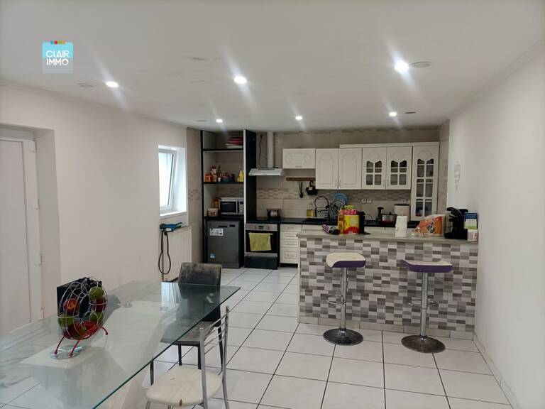 A LUGNY PROCHE MACON EN BOURGOGNE MAISON 9 PIECES DE 240 M² — photo 1