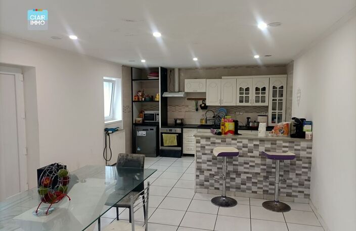 A LUGNY PROCHE MACON EN BOURGOGNE MAISON 9 PIECES DE 240 M² — photo 3