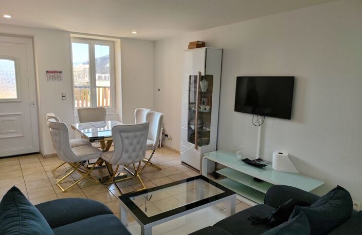 A LUGNY PROCHE MACON EN BOURGOGNE MAISON 9 PIECES DE 240 M² — photo 4