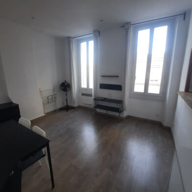 Appartement 2 pièces 700 €
