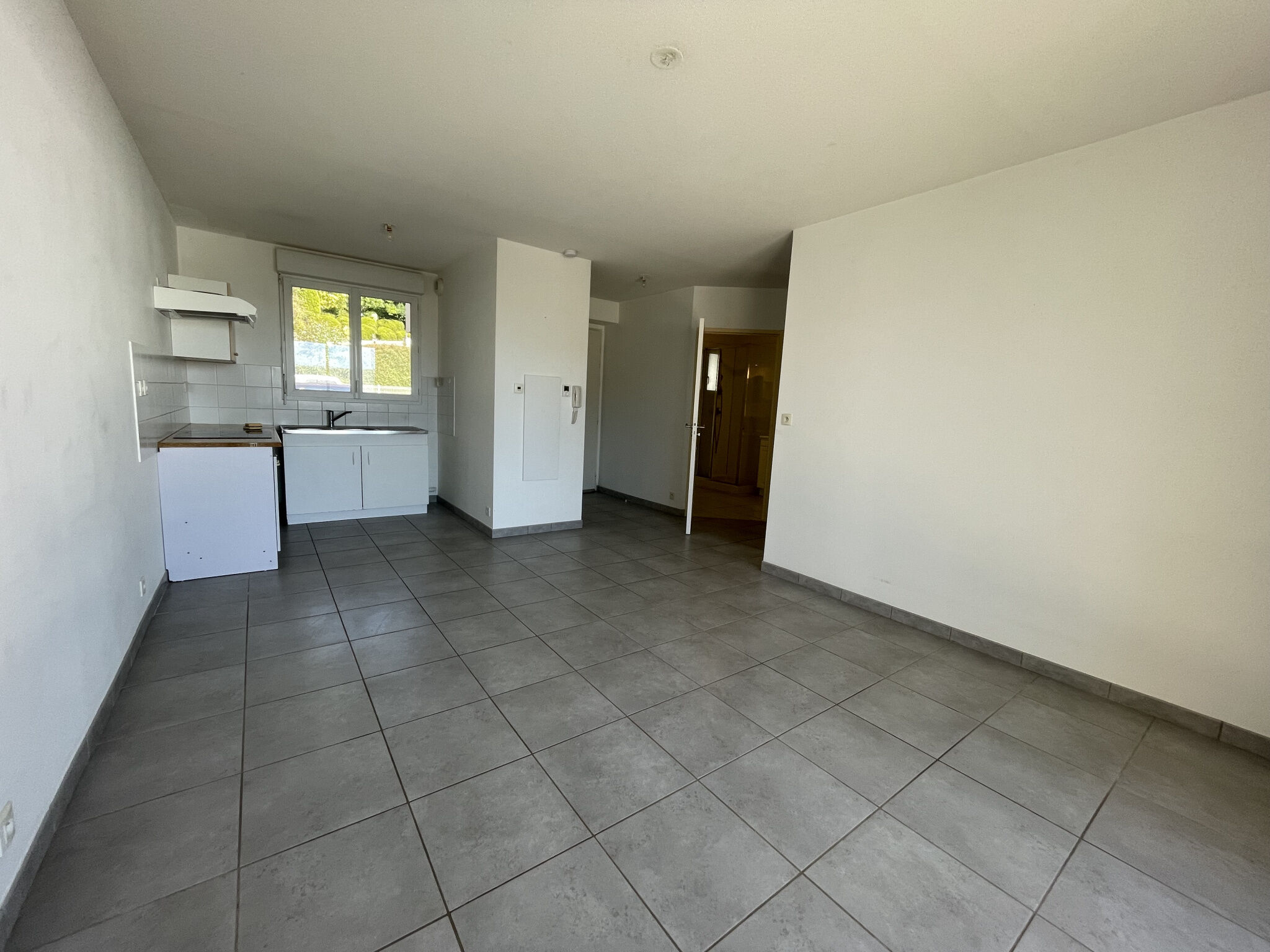 Appartement  T2 à louer Baraqueville 12160