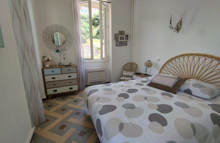 Haut de villa rénové avec deux logements et terrain   Villag — photo 5