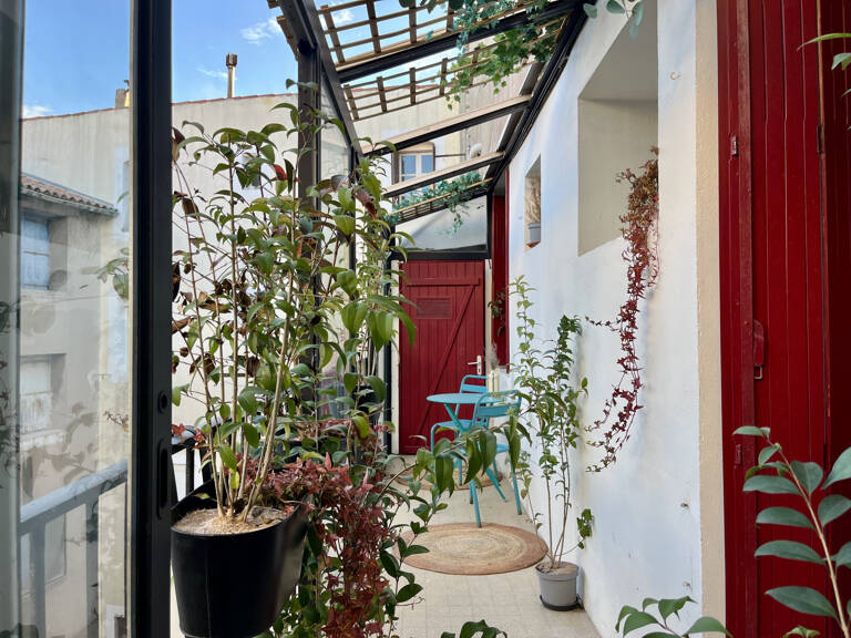 Grand T3 103m2, coeur de ville de Sete balcons et vue port — photo 1