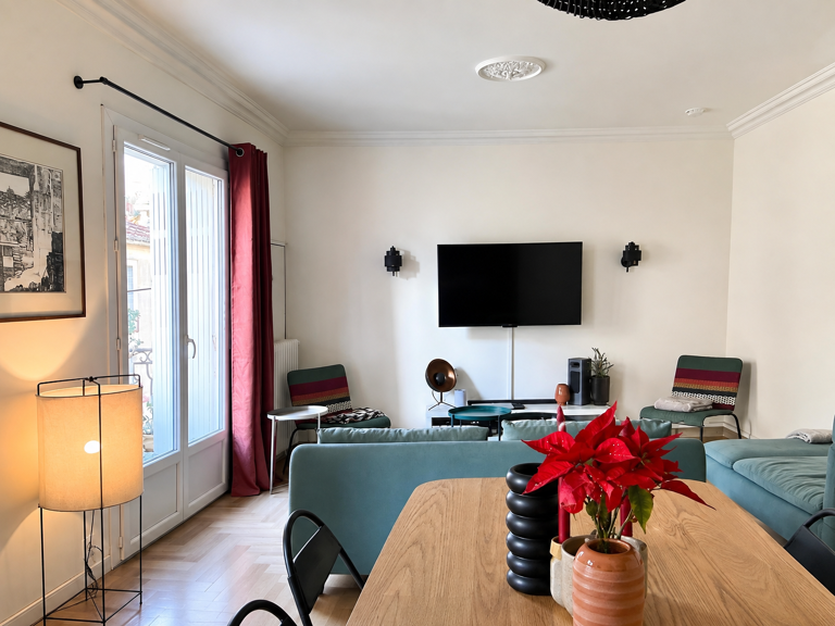 Grand T3 103m2, coeur de ville de Sete balcons et vue port — photo 1
