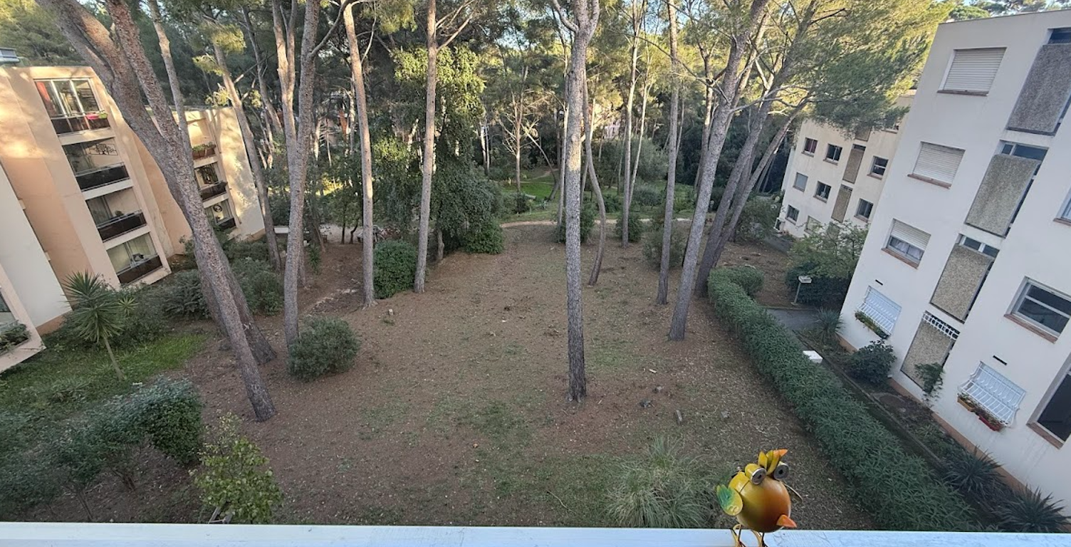 La Seyne-Sur-Mer : appartement T4, terrasse et cave à vendre — photo 1