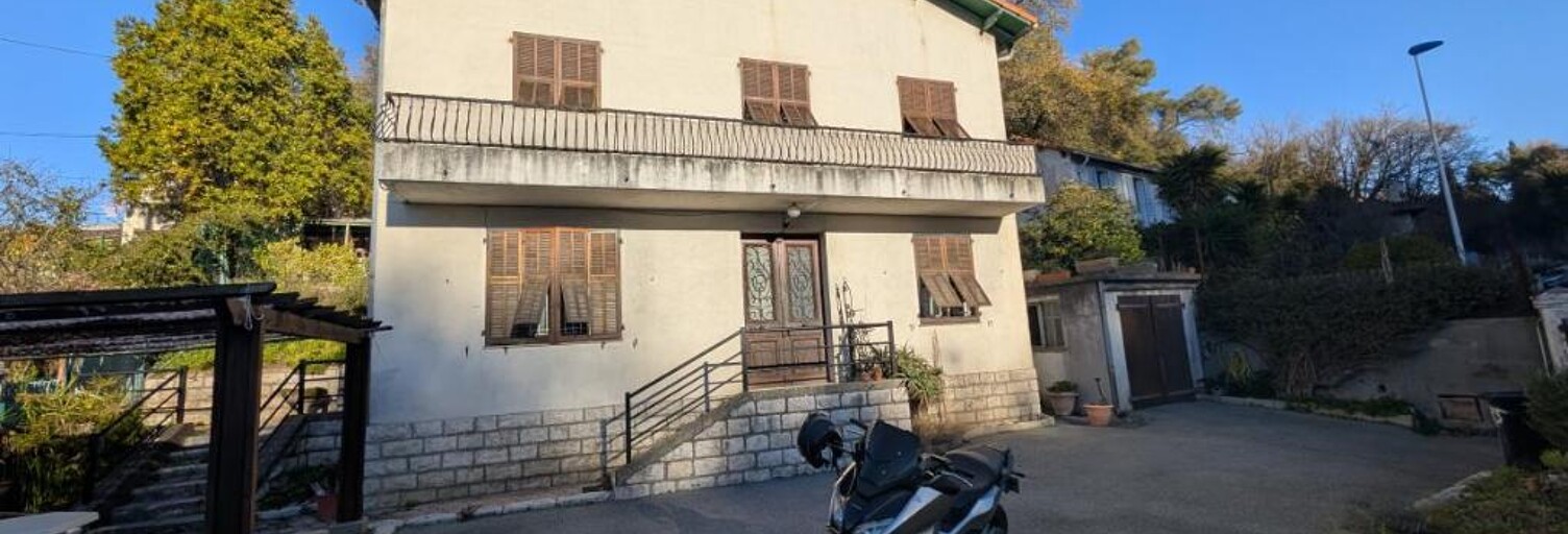 Maison 5 Pièces 105 m² à vendre à Cagnes-sur-Mer (06800)