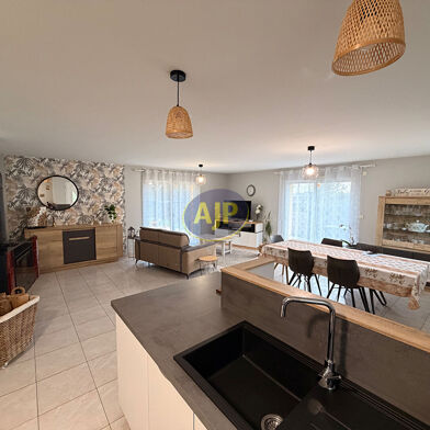 Maison 5 pièces 261500 €