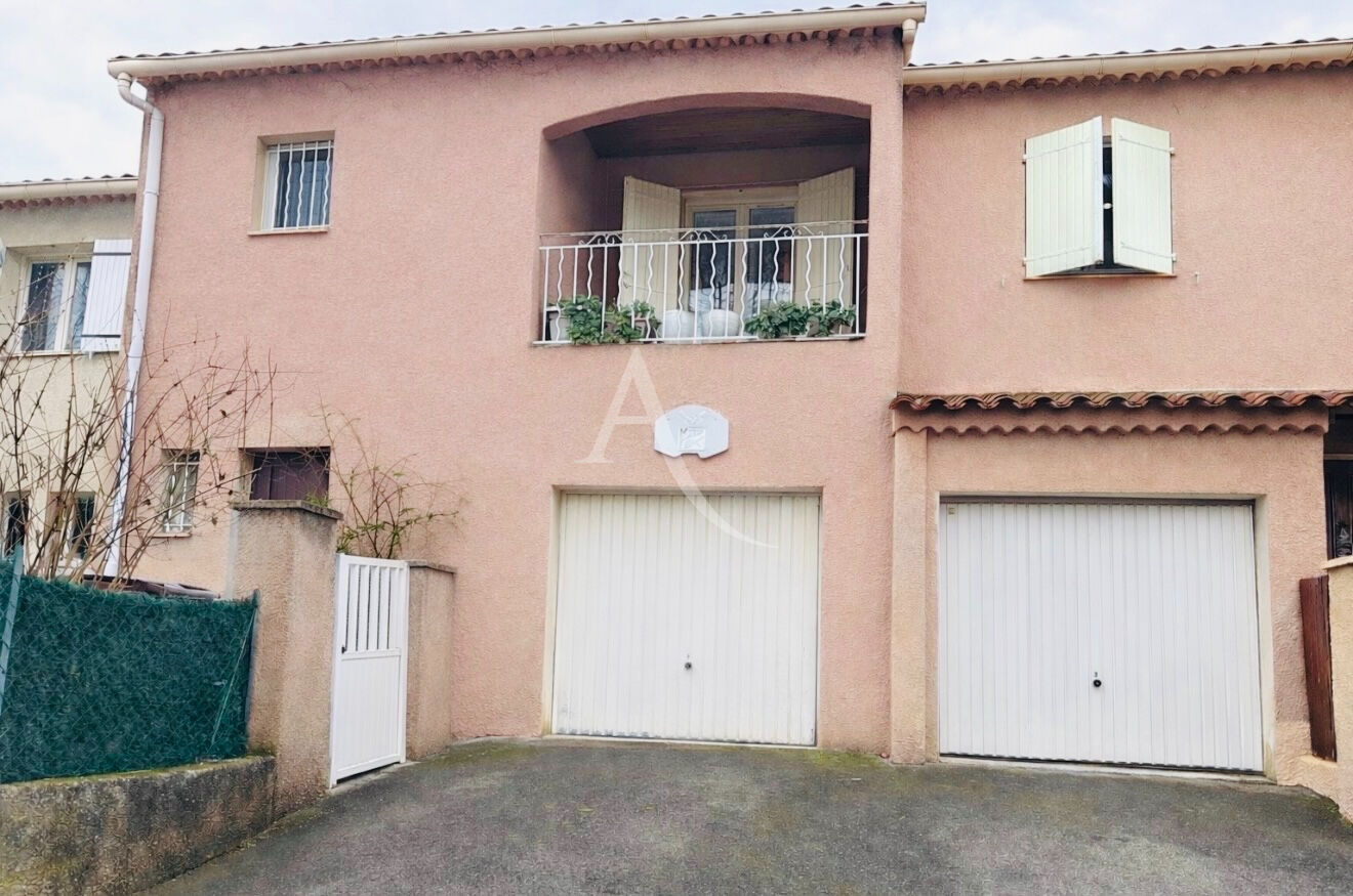 Villa / Maison  T4 à vendre Cuers 83390