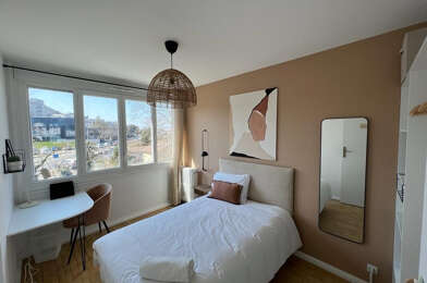 Appartement 4 pièces 579 €