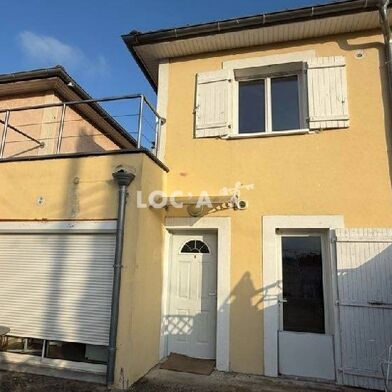 Appartement 4 pièces 1130 €
