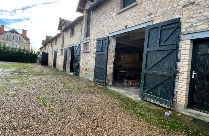 MENNEVILLE : Location de Garages / Box / stockage — photo 2