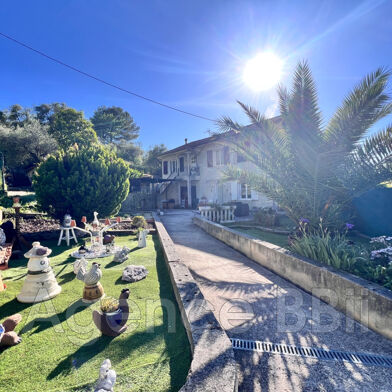 Maison 7 pièces 468200 €