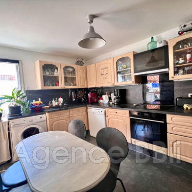 Appartement 4 pièces 390200 €