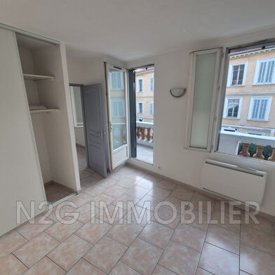 Appartement 2 pièces 690 €
