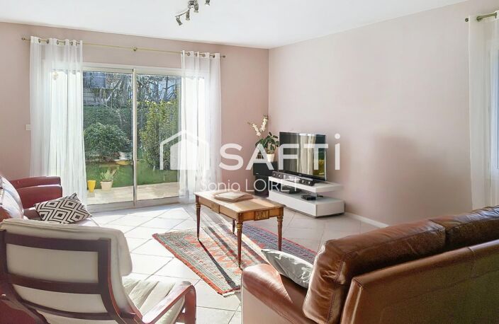 Villa en centre ville — photo 3
