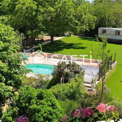 Maison 13 pièces 306000 €