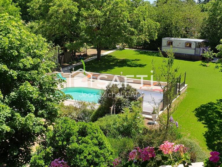 POUILLY SUR LOIRE, maison d'habitation de 270 m² sur 5796 m² de terrain. — photo 1