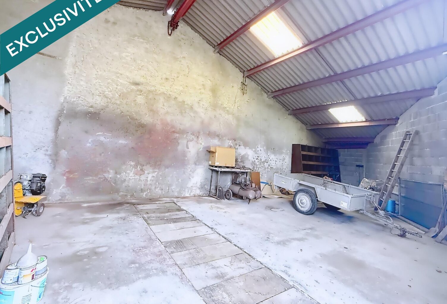 Garage de 60 m² bétonné — photo 1