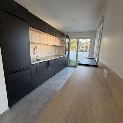 Appartement 4 pièces 1529 €