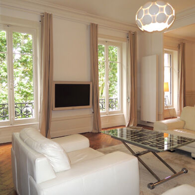 Appartement 5 pièces 3664 €