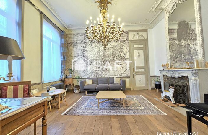 MAISON BOURGEOISE COEUR VILLE — photo 2