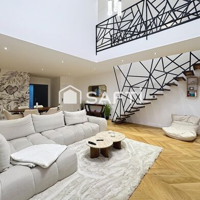 Maison 7 pièces 599000 €